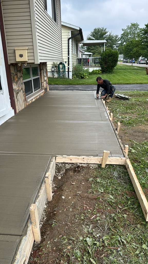 Sidewalk concrete installation